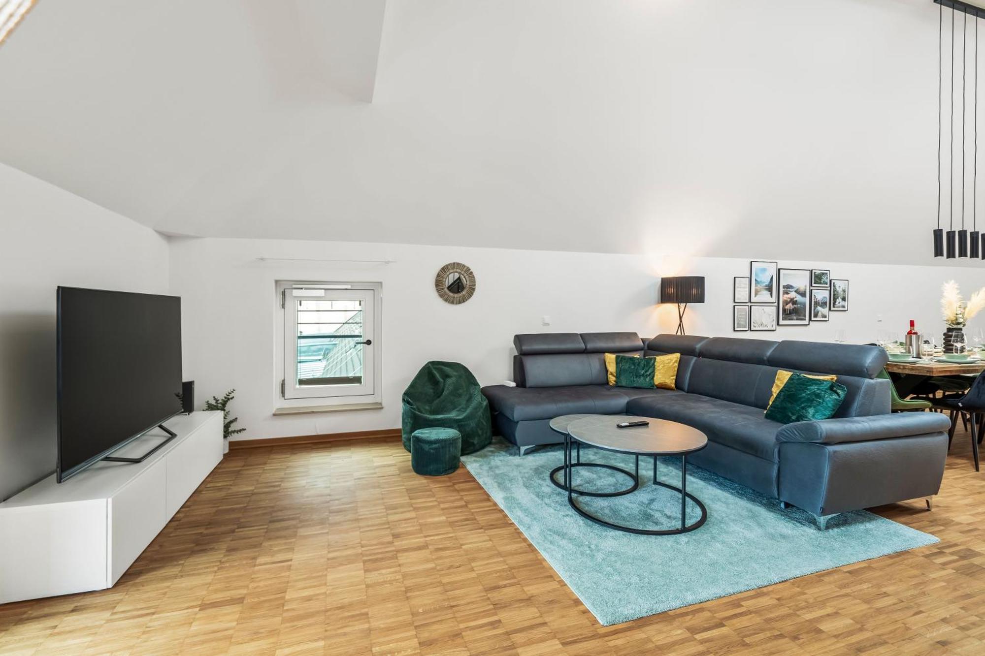 뷔르츠부르크 Dnd Design Loft I 170Qm I Parken I Balkon I Workstation I Netflix I Kaffee I Waschmaschine I Trockner I Xbox I Ausblick 아파트 외부 사진