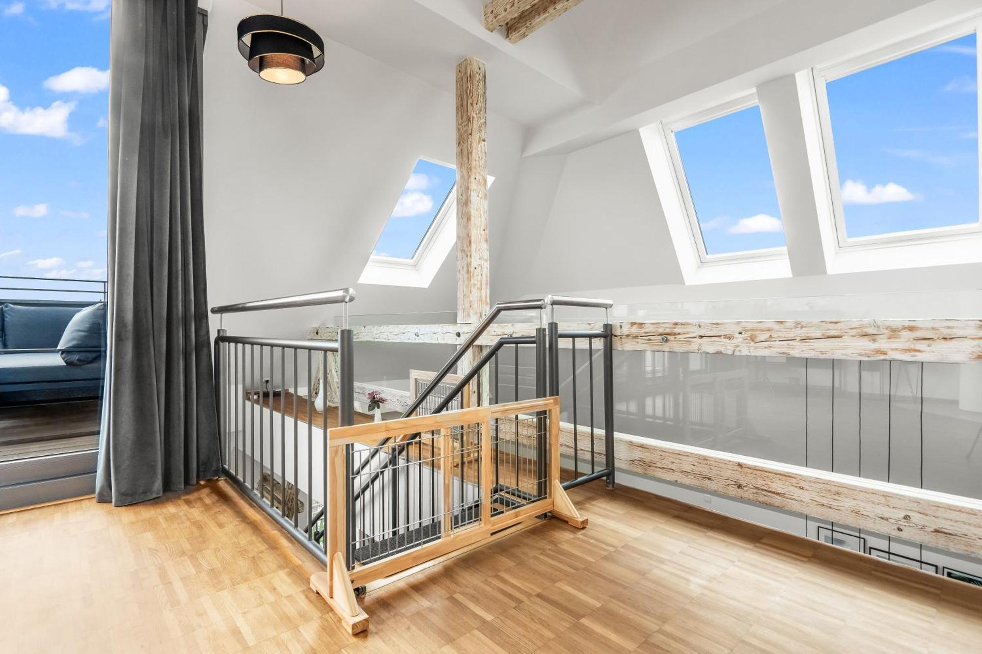 뷔르츠부르크 Dnd Design Loft I 170Qm I Parken I Balkon I Workstation I Netflix I Kaffee I Waschmaschine I Trockner I Xbox I Ausblick 아파트 외부 사진